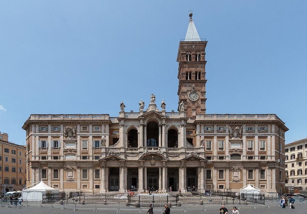 Basilique Sainte-Marie-Majeure :  Pour L'enterrement De François, Lieu Chargé D'histoire