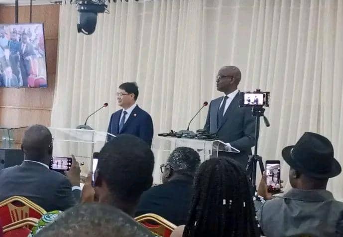 Crise Niger/Bénin : provisoirement, fin de l’embargo par Talon