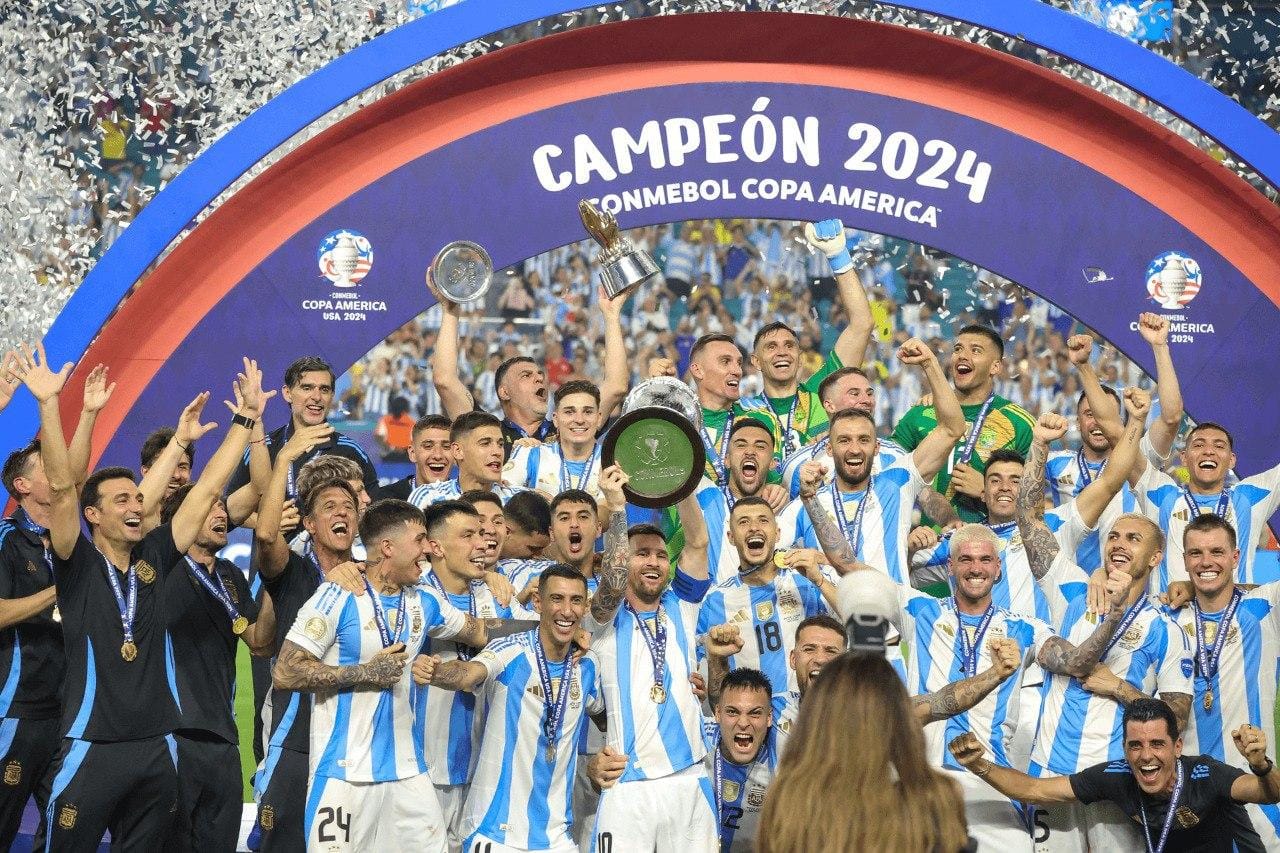 Chants Racistes Contre Les « Bleus » : Un Coéquipier De Messi Visé