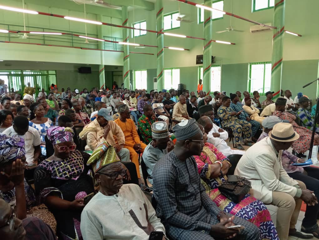 Forum Populaire : Déclaration Du Front Patriotique