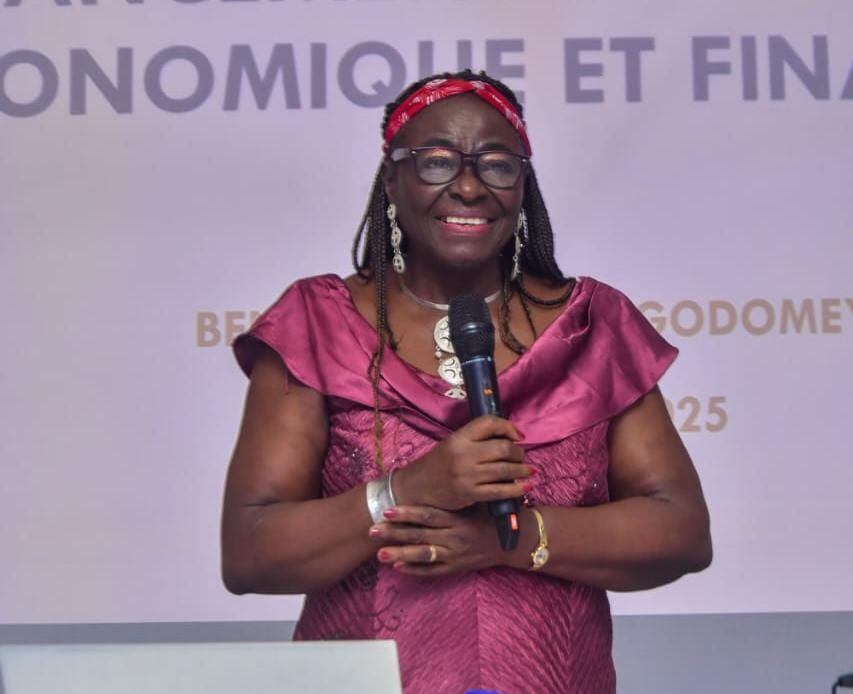 Lexique Economique Et Financier : Lancement De La 2ème Edition Par Son Auteur, Une Ex Ministre