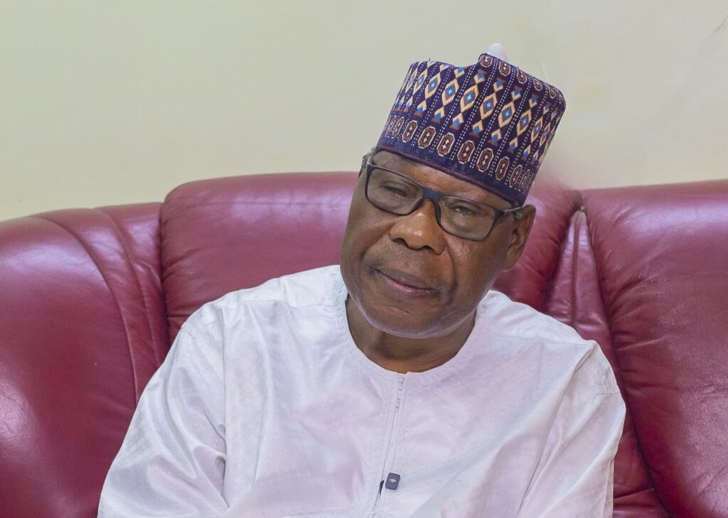 Bénin : Boni Yayi Malade Et Évacué En Urgence ( Lisez Ci-dessous  Le Communiqué)