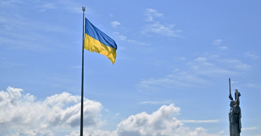 Guerre Russie/ Ukraine :  Une Première Au Monde, Une Armée De Robots Pour Attaquer Et Gagner Une Bataille Face à Une Position Russe