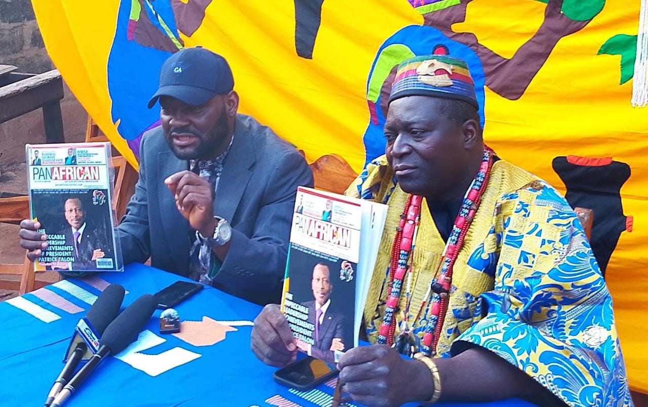 Bénin/Conférence de presse : Dr Denis Assongba et  Pan Africain International Magazine Pour Un Numéro Spécial Consacré Au Pays De Patrice Talon