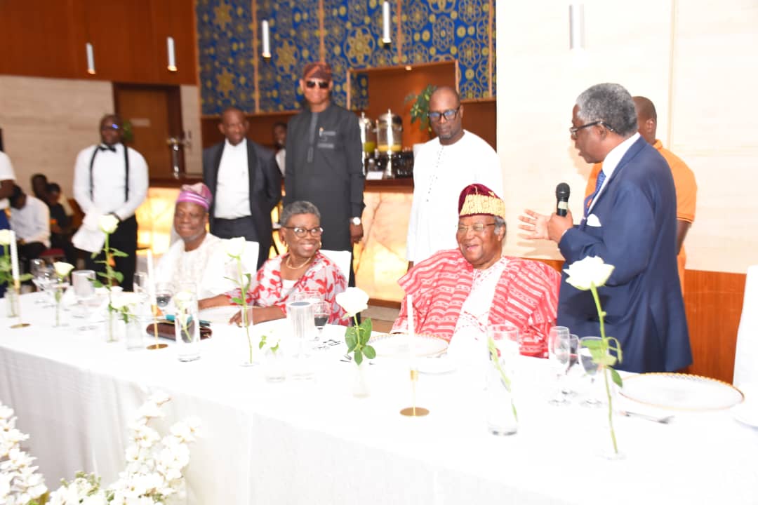 Festivités Des 94 Ans De Soglo : Témoignages de Vicencia Boco,  Professeur Holo, Robert Dossou, Me Baparapé...