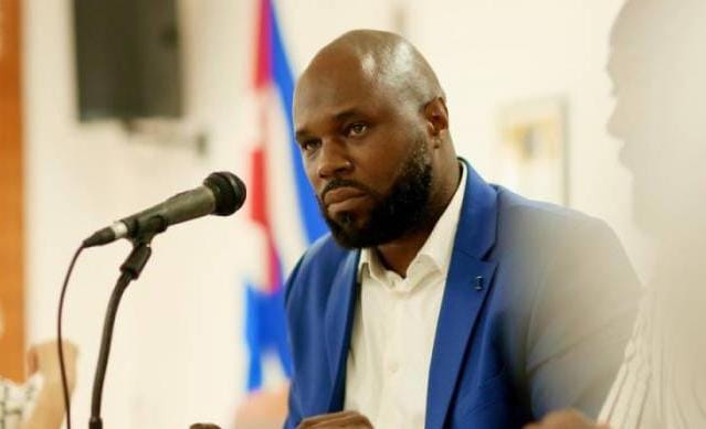 Tentative De Coup d'État Au Bénin :  Mandat D'arrêt International à Kémi Seba : Grand Voyageur Devant L'éternel, L'activiste Contraint De Revoir Ses Plans De Voyage Face à Interpol ?