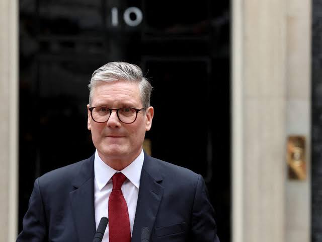 Angleterre : Démission Du Premier Ministre  Sous La Pression De Son Propre Camp (Qui Pour Le Remplacer ? )