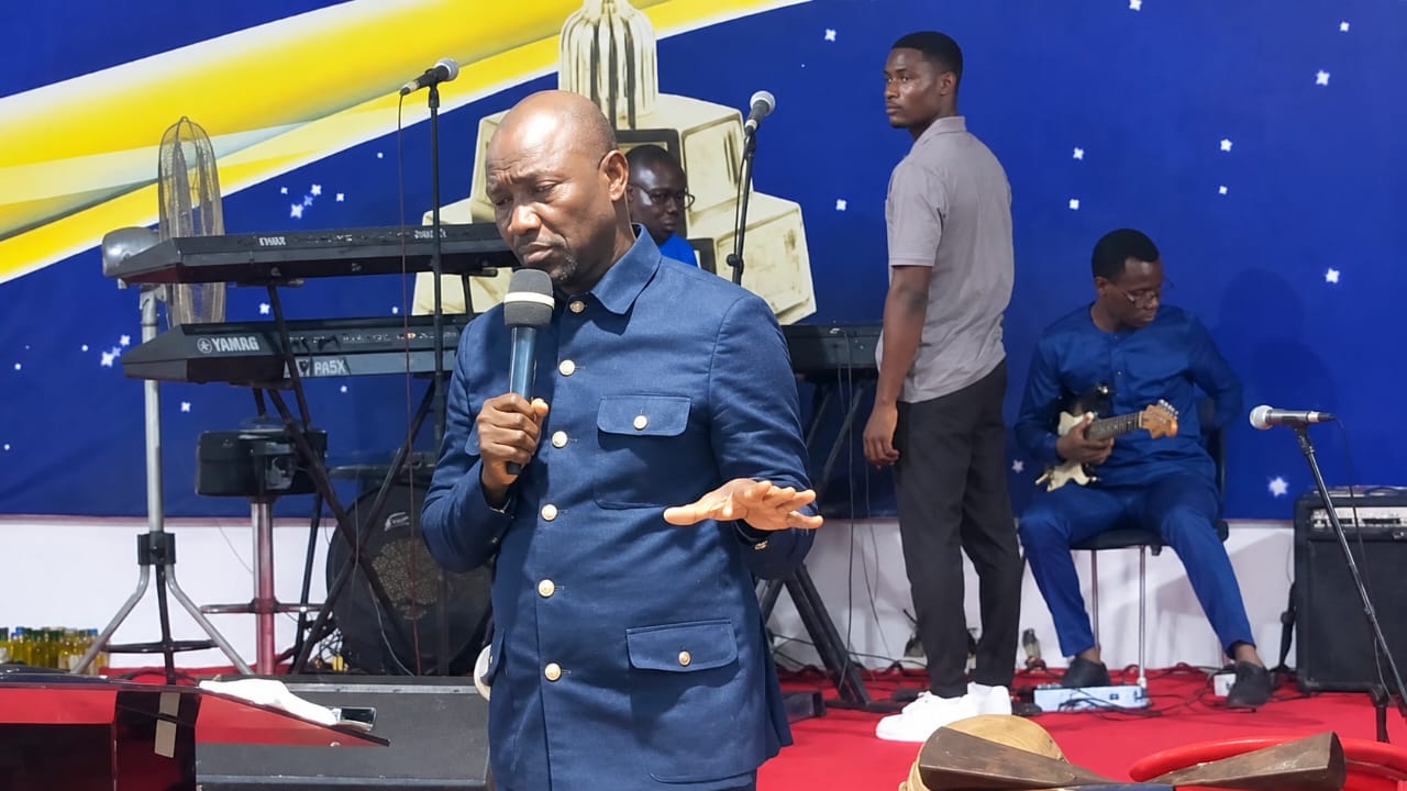 Ithiel Dossou  : Le Miraculé Qui Consacre Sa Vie Au Seigneur