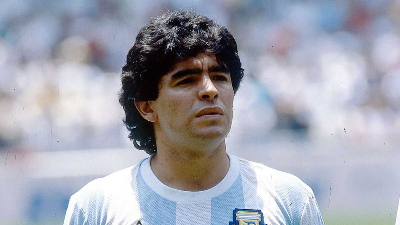 Argentine/Colloque Scientifique : Maradona Et Les Femmes
