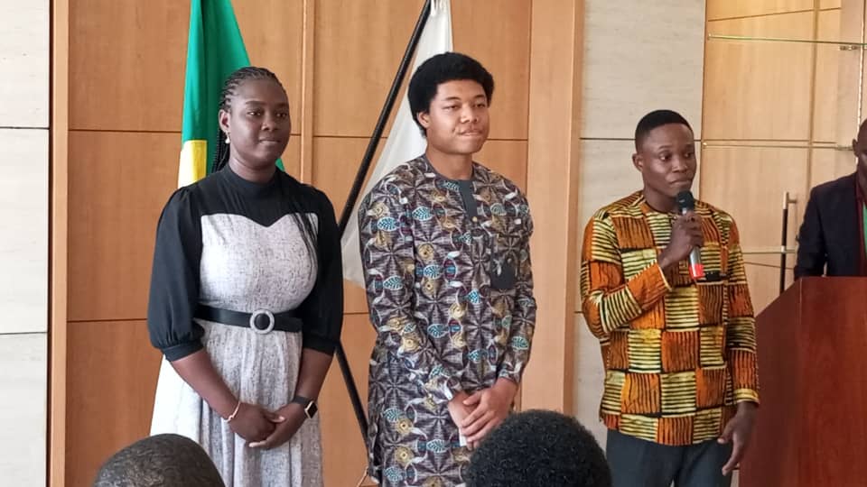 Bourse Mext du Gouvernement Japonais : Avant Leur Départ Pour Le Japon : Réaction De Chacun Des Boursiers