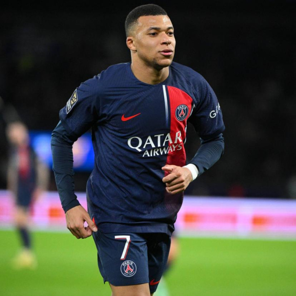 PSG/Transfert : Qui pour remplacer Mbappé en attaque?