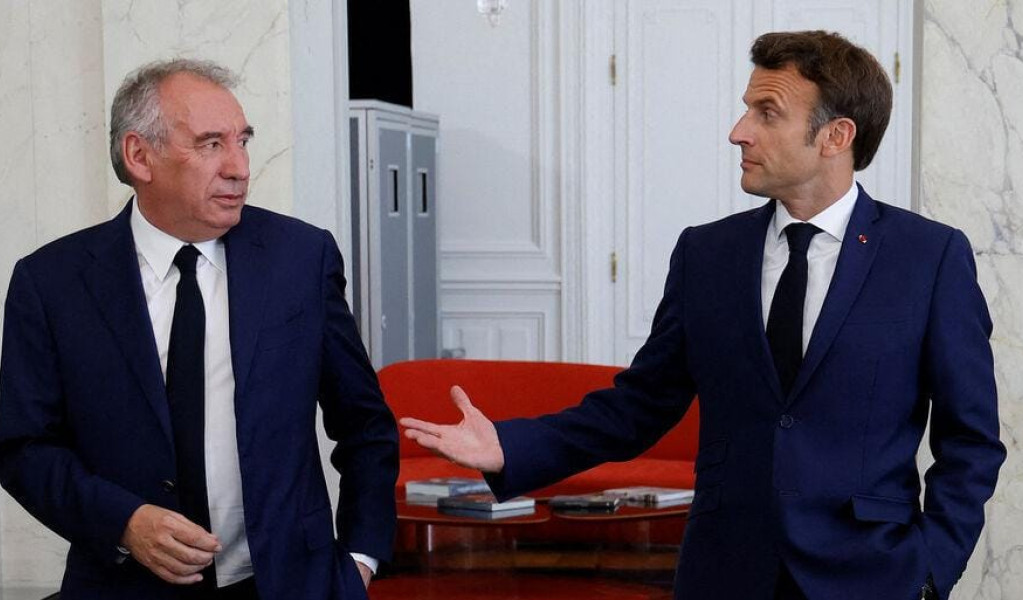 France : Plus De Gouvernement Au Pays De Macron Depuis Quelques Minutes. Quelle Equation Pour Le Locataire De l'Elysée ?