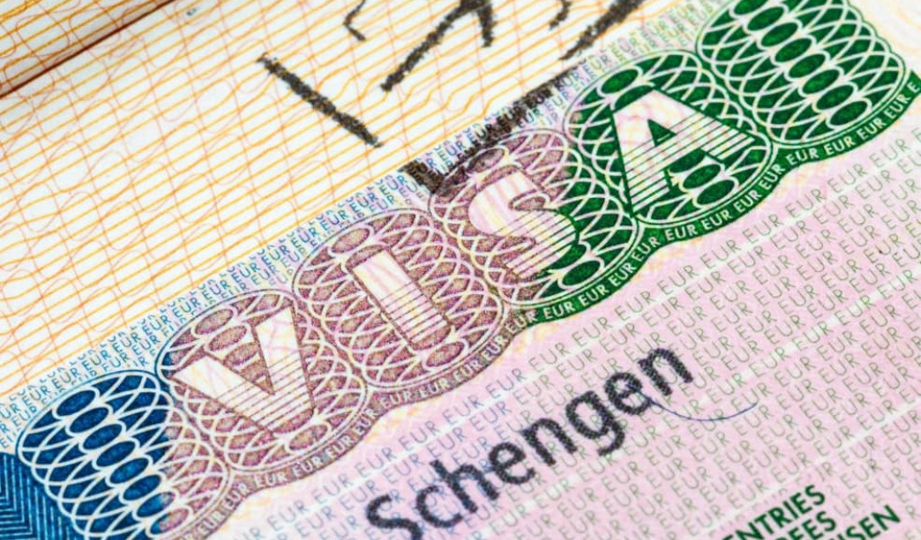 France/Visa Etudiant : Parents Africains, Investir Sans Être Arnaqués